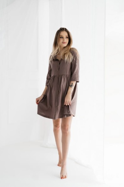 Těhotenská a kojící noční košile s 3/4 rukávy Paris/ Taupe - Dolce Sonno