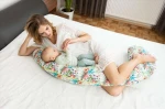 Spací polštář ve tvaru C 3 m - plameňáci | BabyMatex TB0081_05